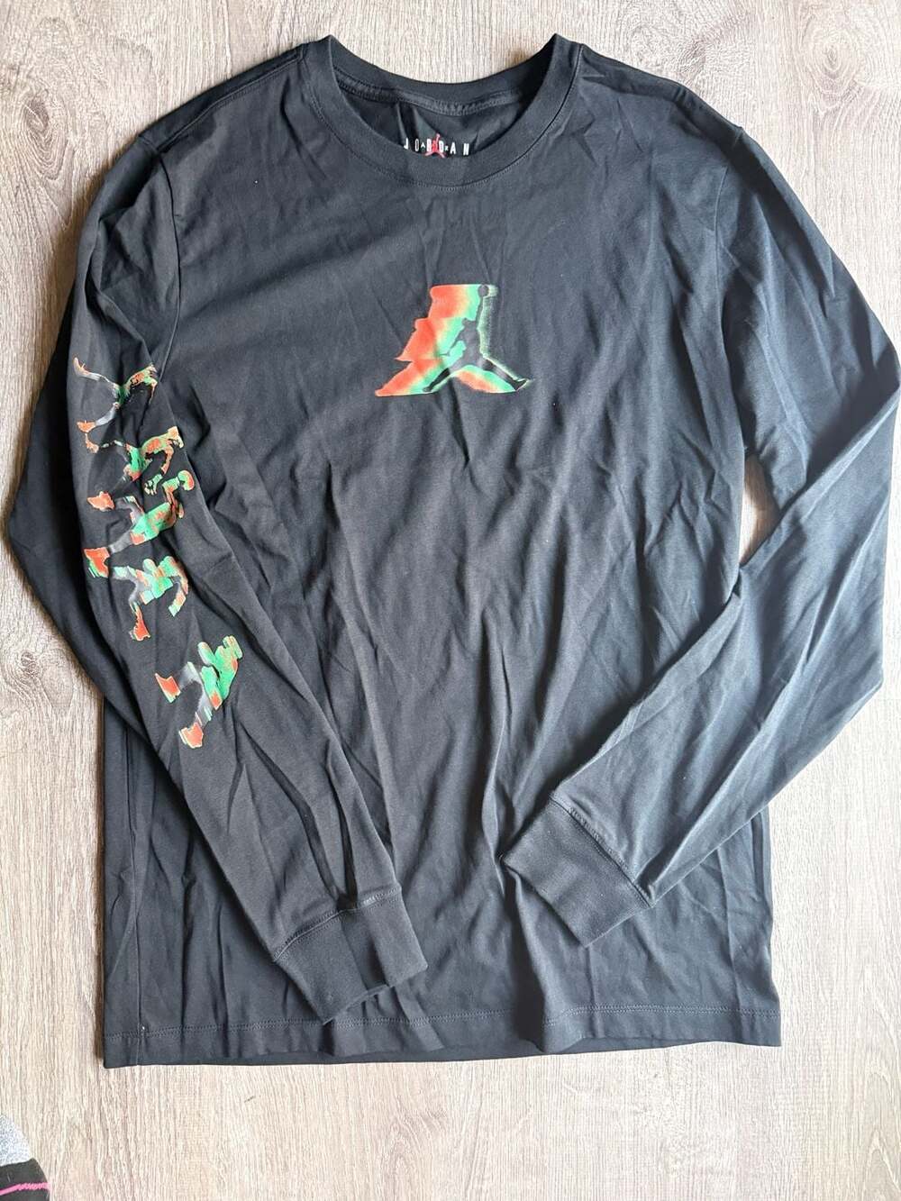 Air Jordan Men's Long-Sleeve Graphic Crewneck T-Shirt Black
